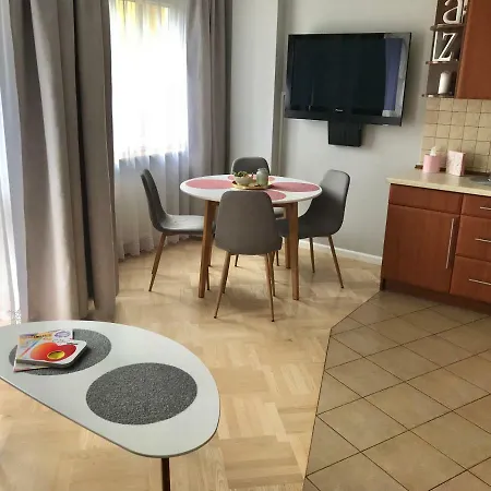 Apartment Apartament - Przy Metrze Kabaty